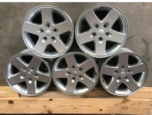 Jeep Wrangler rims (5)