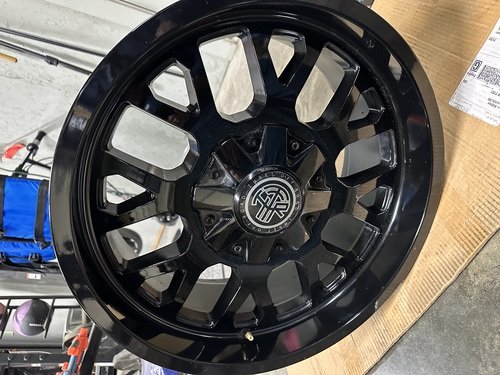 Thret Off-Road Rims 802 Altitude Set of 4