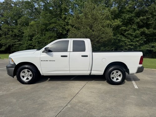 2011 RAM 1500 ST 2wd