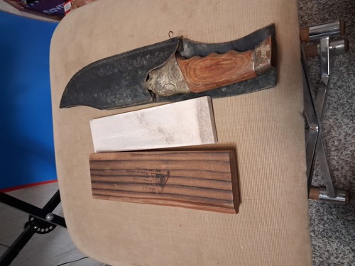 Hunting knife 
