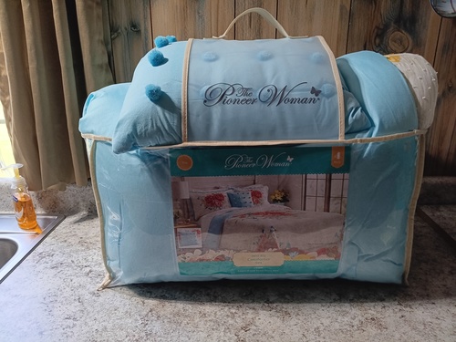 Pioneer Woman King Size Comforter