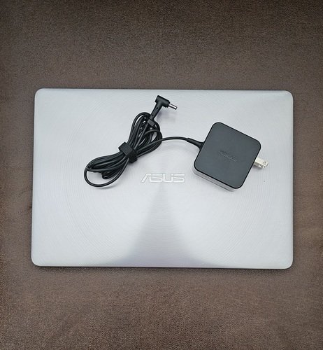 Asus Zenbook Laptop 