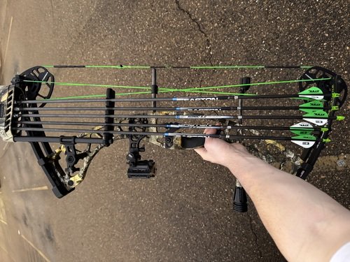 Left handed Hoyt Torrex