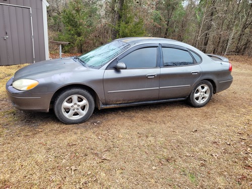 2003 Ford Taurus