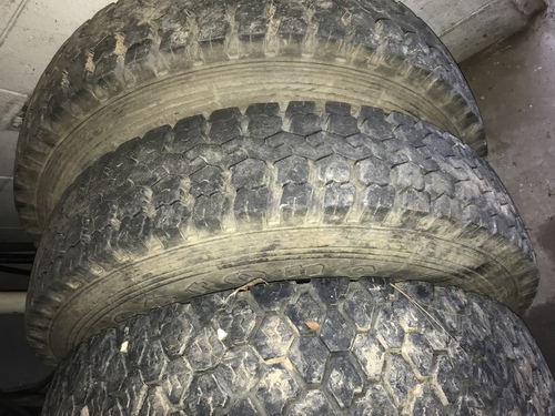 Dump Truck tires for sale