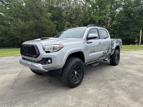 2017 Toyota Tacoma TRD Sport