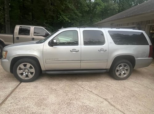 2011 Chevrolet Suburban LTZ