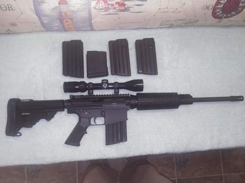 DPMS/Panther Arms LR-308 rifle w/ scope, 5 magazines, AS NEW