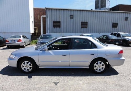 2001 Honda Accord Sedan (Automatic) Mileage: 110506