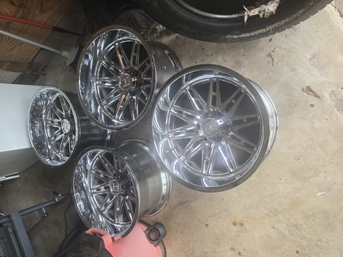 20x12 hostile truck rims 
