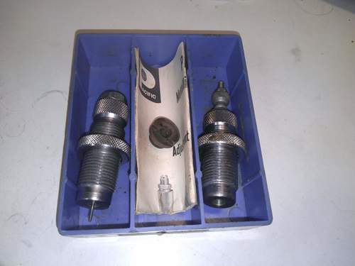 PACIFIC 22 Hornet Reloading Dies - 2 die set w/ shell holder
