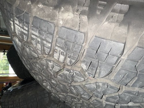 Goodyear wrangler tire set