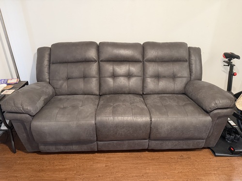 Couch with two reclinders