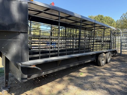 24’ stock trailer