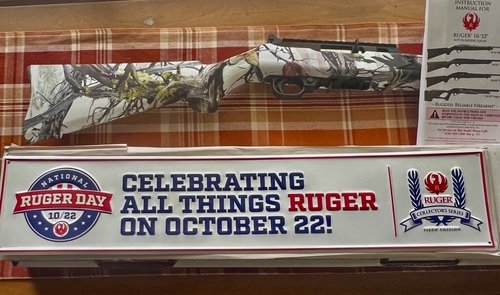 🇺🇸 COLLECTOR’S SERIES , RUGER 10/22 & New in box & Vortex Scope, Extras 🇺🇸