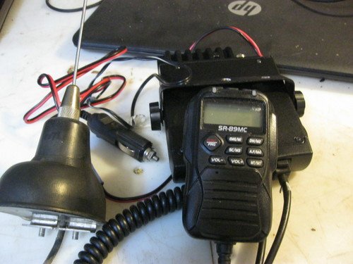 SR-89MC CB/10 METER AM/FM RADIO