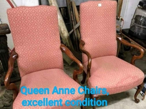 2 Antique Queen Anne chairs in excellent condition