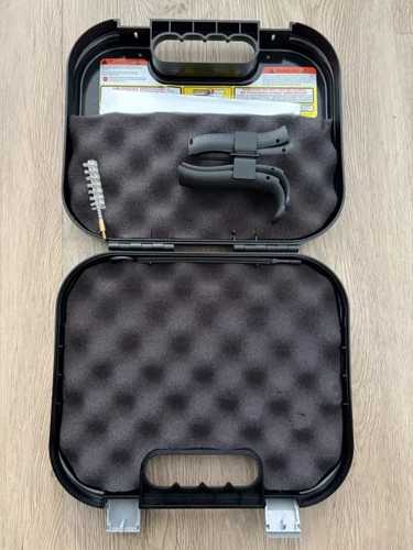 Glock 17 Gen 5 9mm CUSTOM LIKE NEW FULL SET
