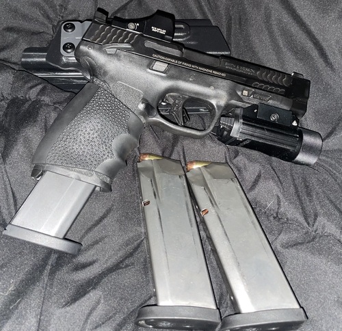 Smith & Wesson M&P 2.0 10MM