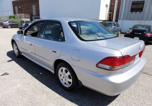 2001 Honda Accord Sedan Automatic with low Mileage