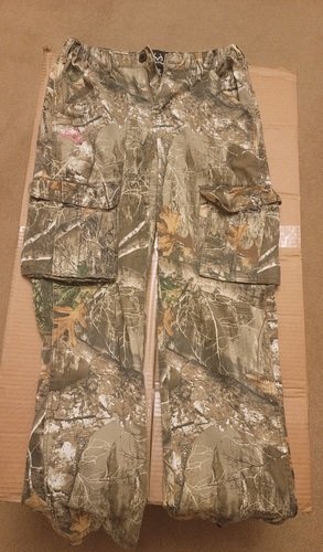 Camo cargo pants, size small