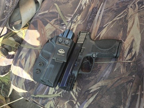 Smith and Wesson M&P 40 2.0