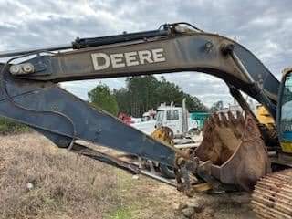 Deere 290G 2014 for sale or rent by week or month