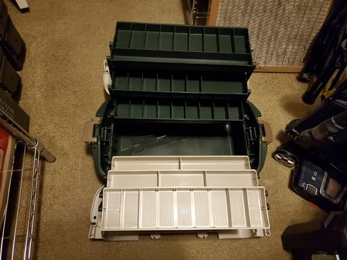 Tackle box 