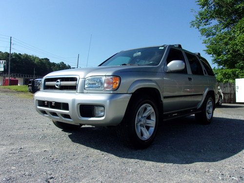 NISSAN PATHFINDER SUV