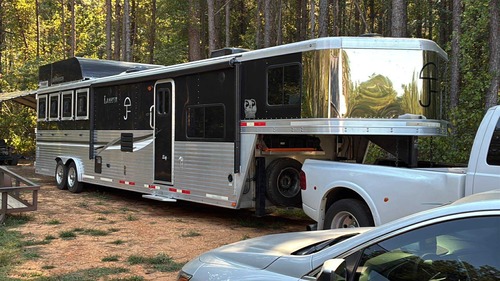 2014 Lakota 4 Horse Trailer