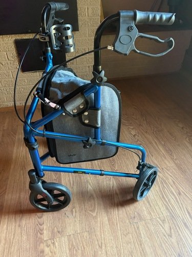 New 3 wheel walker