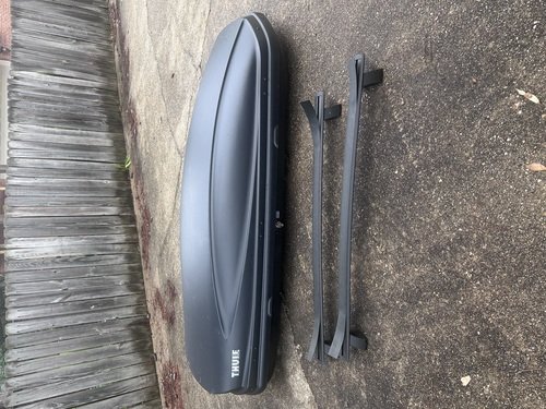 Thule cargo carrier for 2011-2019 Jeep Grand Cherokee