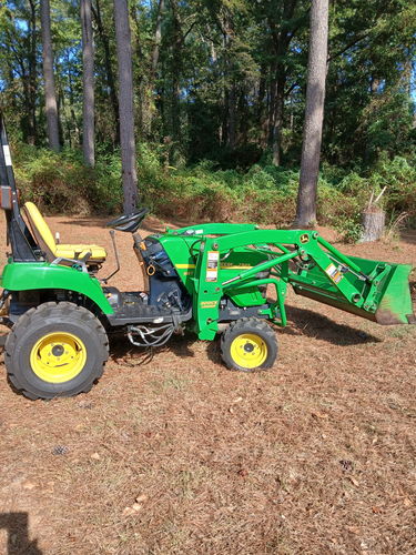 2011 4x4 John Deere 2305 tractor with 352 hours