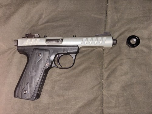 SOLD!!!22 Cal Ruger 22/45 Lite threaded barrel with 2extra mags SOLD!!!
