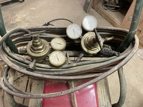 Victor Oxy/Ac Regulators and Hose