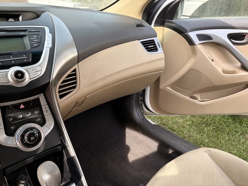 2012 Hyundai Elantra 