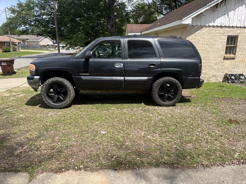 Need a battery great truck just ain’t got time for it a.c. Doesn’t work . Best motor gmc put out