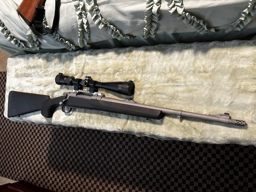 Like new Ruger Hawkeye Alaskan 300 win mag
