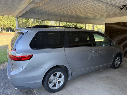 2016 Toyota SIENNA LE