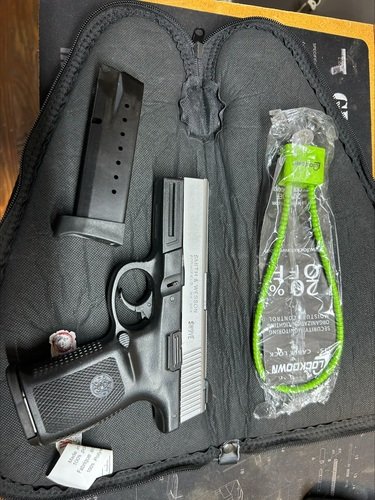 Smith & Wesson 9mm