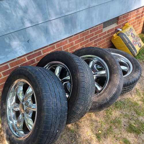 Classified Listing Four 20 inch Chevrolet Truck Wheels WITH TIRES