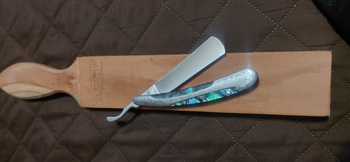 Straight Razor and leather sharpener